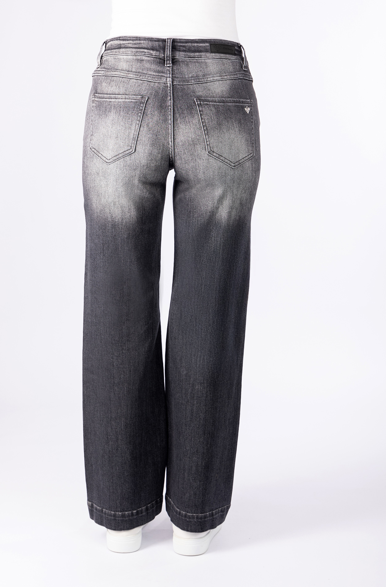 57Zoe, Wide-Leg-Jeans, 5-Pocket-Style, markante Waschung
