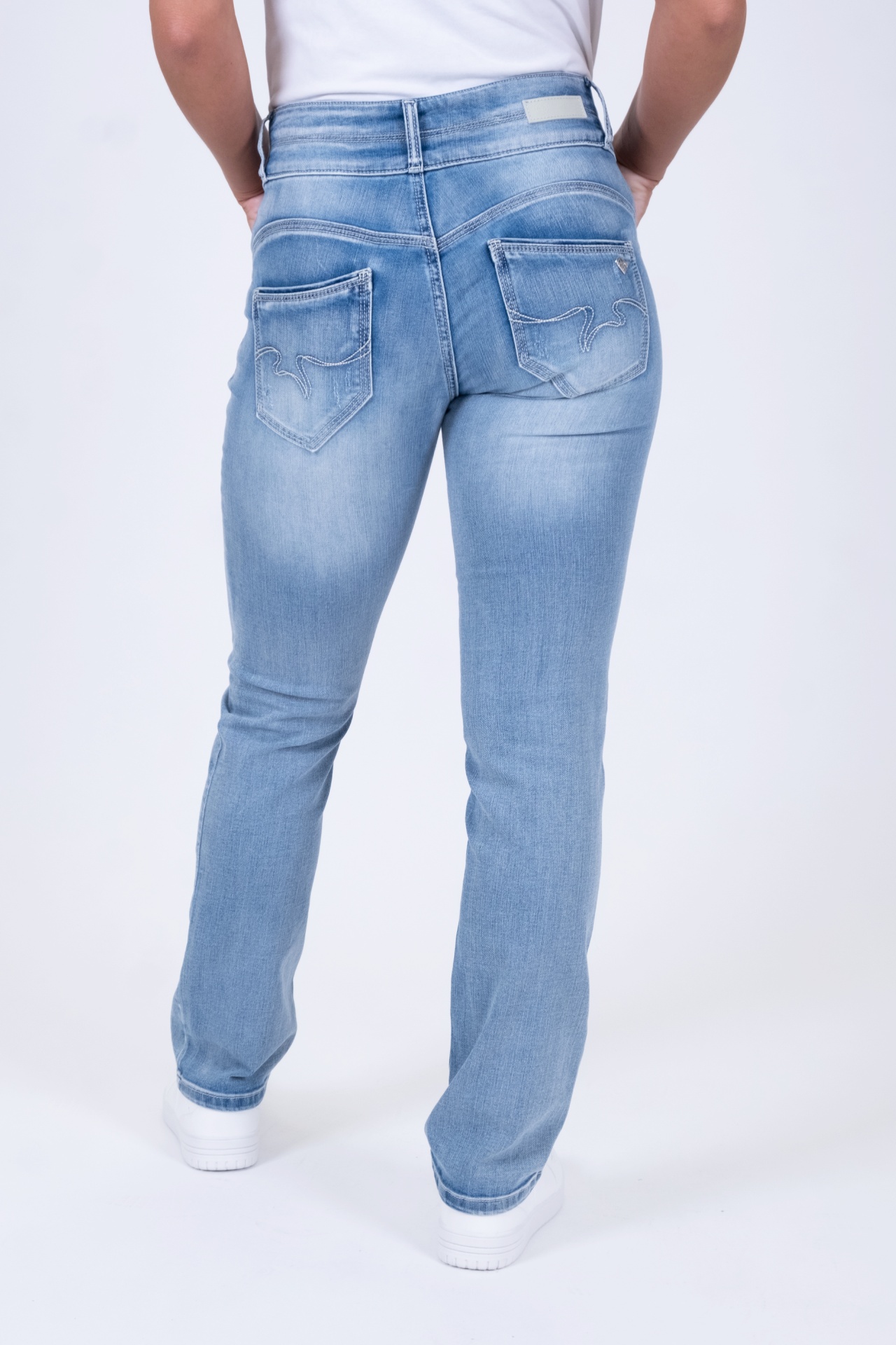 Tamara 30893X | Straight Fit | Light Blue