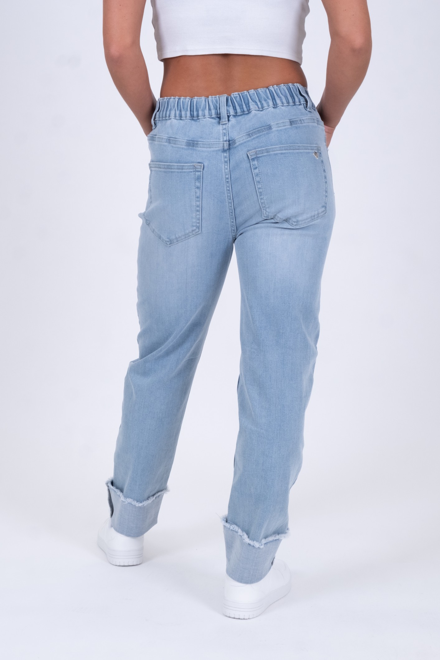 Alma 11491X | Boyfriend Style | Cropped | Light Blue