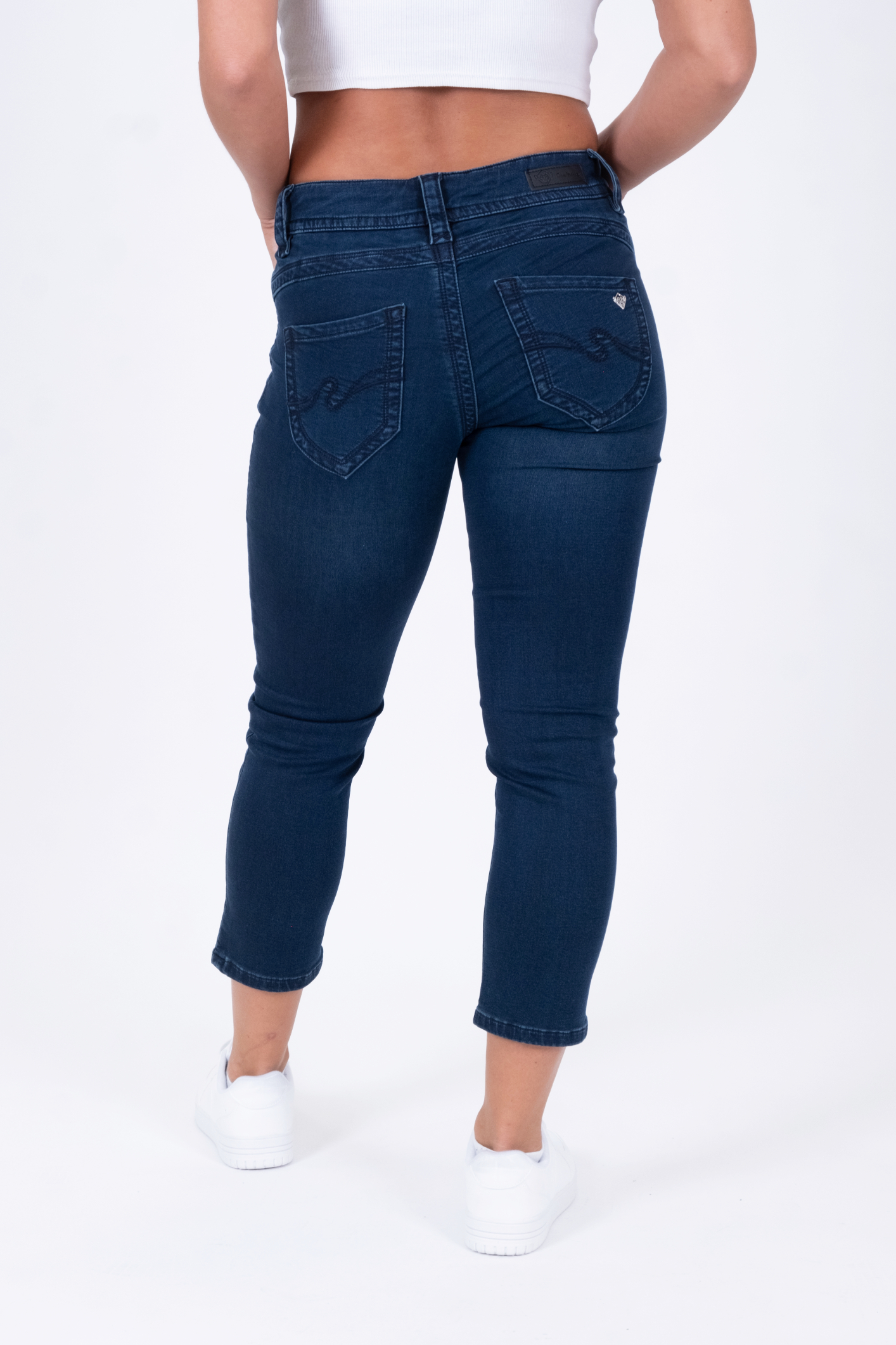 Charlotte 30877X | Slim Fit | Jog Denim | Dark Blue Charlotte 30877X | Slim Fit | Jog Denim | Dark Blue