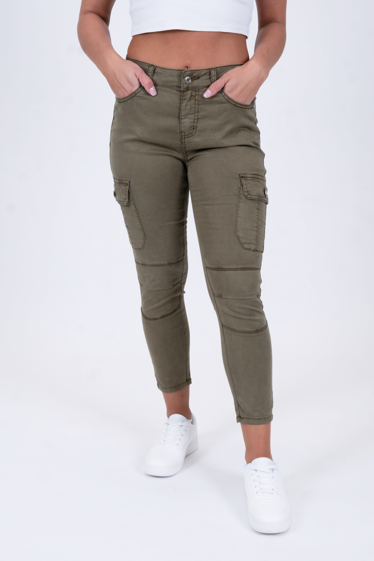 57Freya 11501X | Cargo | 7/8 | Non-Denim | Khaki 57Freya 11501X | Cargo | 7/8 | Non-Denim | Khaki
