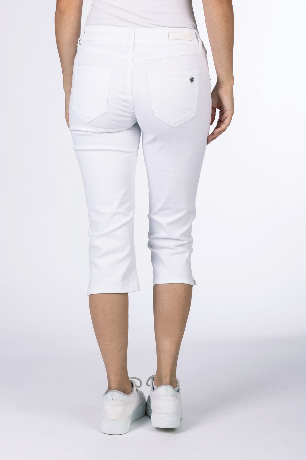 57Sandy 31018X | Slim Fit | Capri | White
