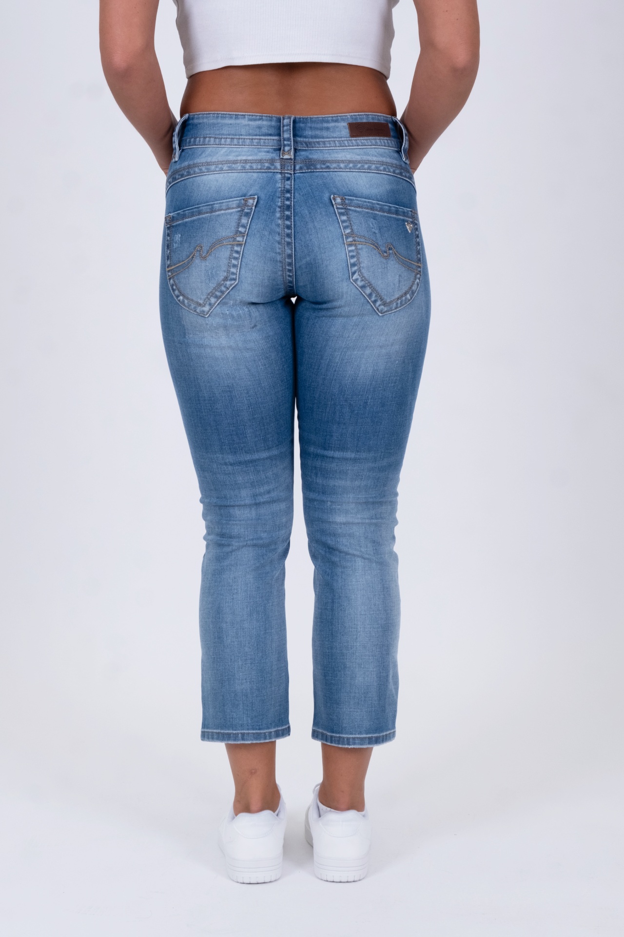 57Charlotte 11506X | Straight Fit | 7/8 | Blue 57Charlotte 11506X | Straight Fit | 7/8 | Blue