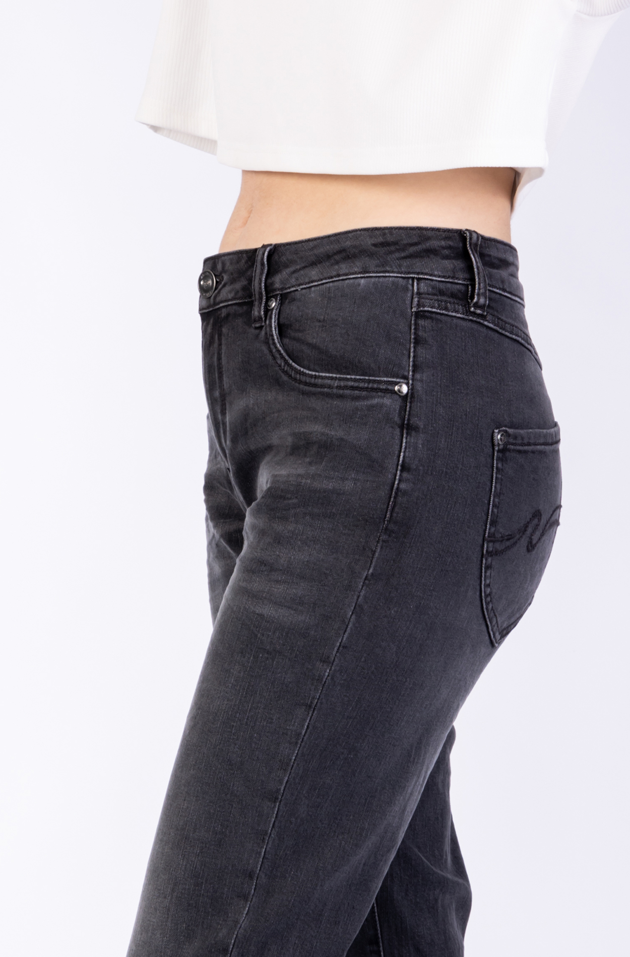 Susan 30787Y | Boyfriend Fit | Black